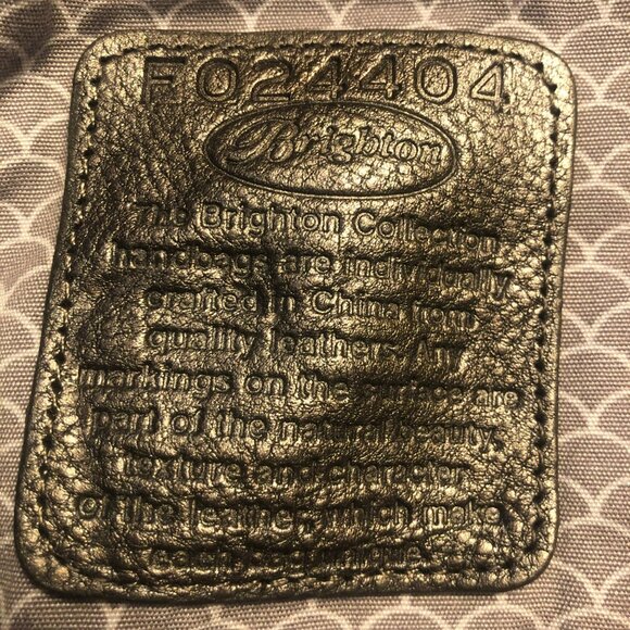 Brighton Crossbody Purse Outside pockets Weatherproof Faux Alligator Skin Hiking - Picture 9 of 13